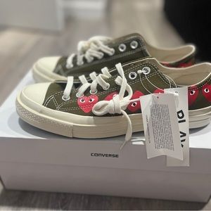 PLAY Comme des garçons converse NEW with tags for sale. Mens 9 Womens 11